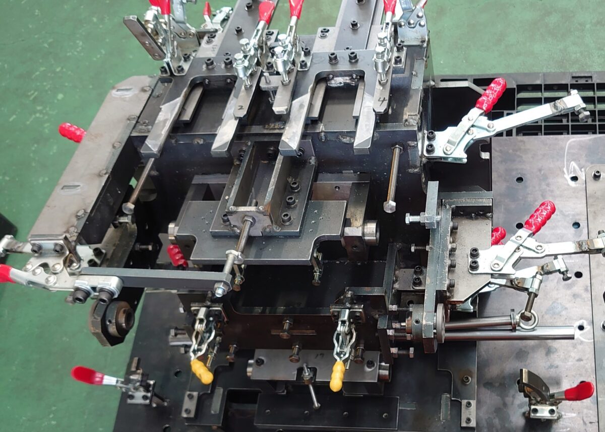 高精度溶接治具