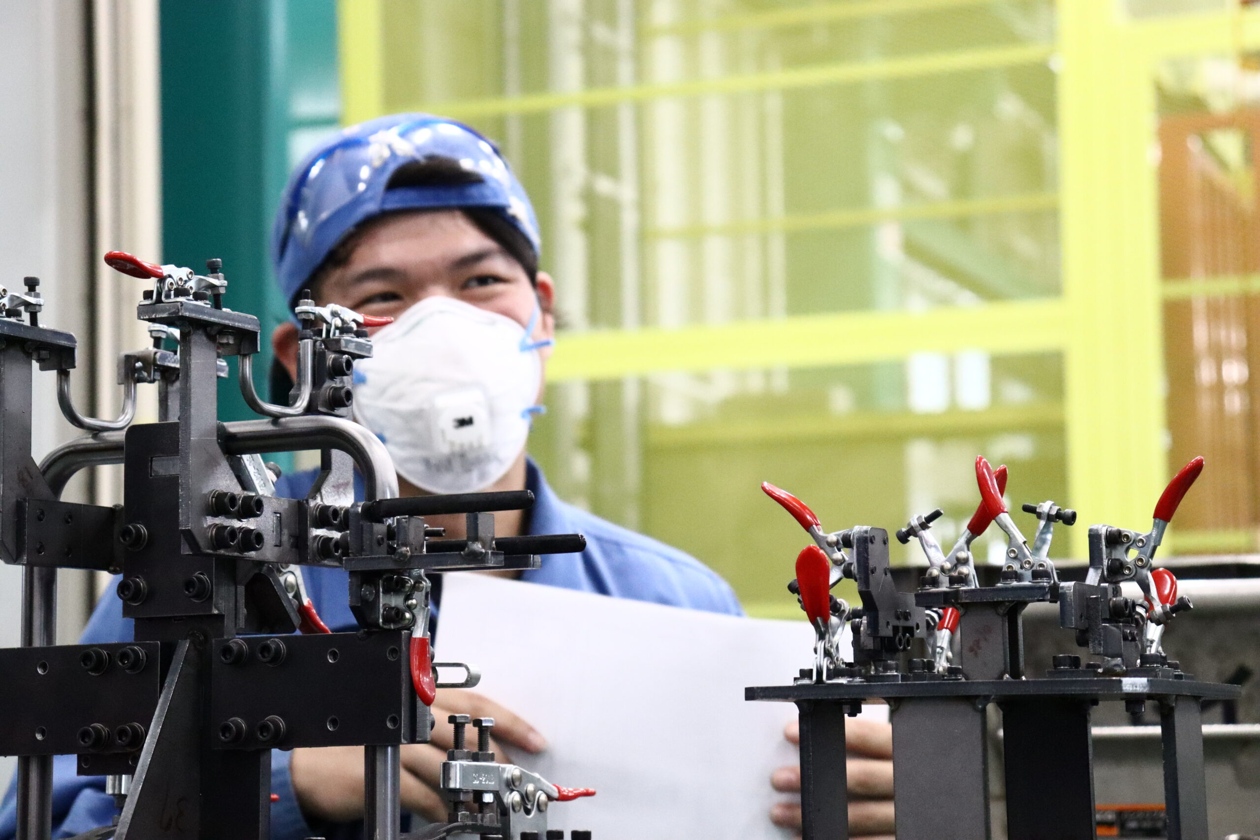 溶接治具の支給を廃止したい - 株式会社精密スプリング製作所